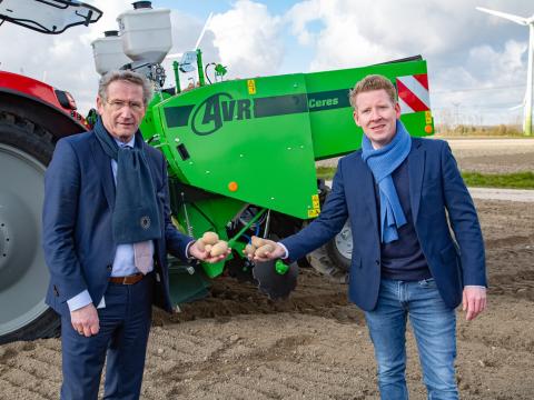 AVR Ceres 440 planting machine precision farming